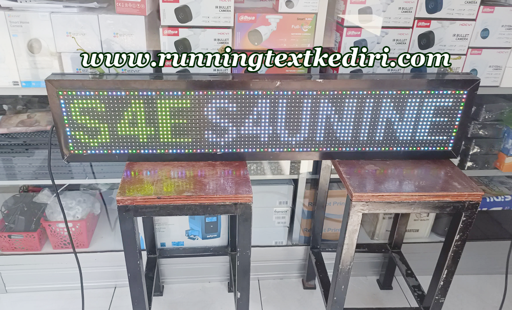 <p>Running Text RGB saat ini sudah banyak yang menggunakan untuk tempat usaha atau tempat umum yang sering di kunjungi orang-orang untuk melakukan aktivitas lainnya di luar rumah, adanya alat tersebut akan memberikan lokasi lebih nyaman dan indah dengan begitu anda bisa membeli di toko kami dengan harga murah dan barang berkualitas.</p>